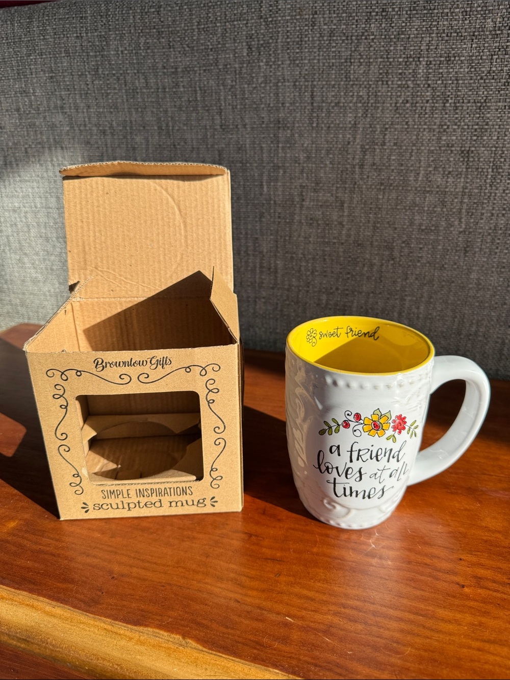 NIB Brownlow Gift 'Sweet Friend' Sculpted ‘A Friend Loves At All Times’ 16oz Mug